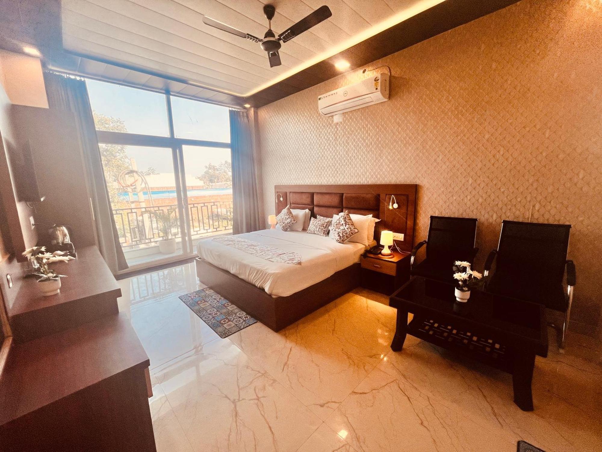 Heaven Resort Ayodhya Exterior photo